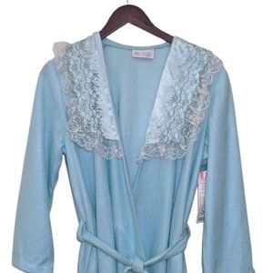 Vintage ASHLEY TAYLOR II Plush Robe w/ Embroidered Lace Collar NEW